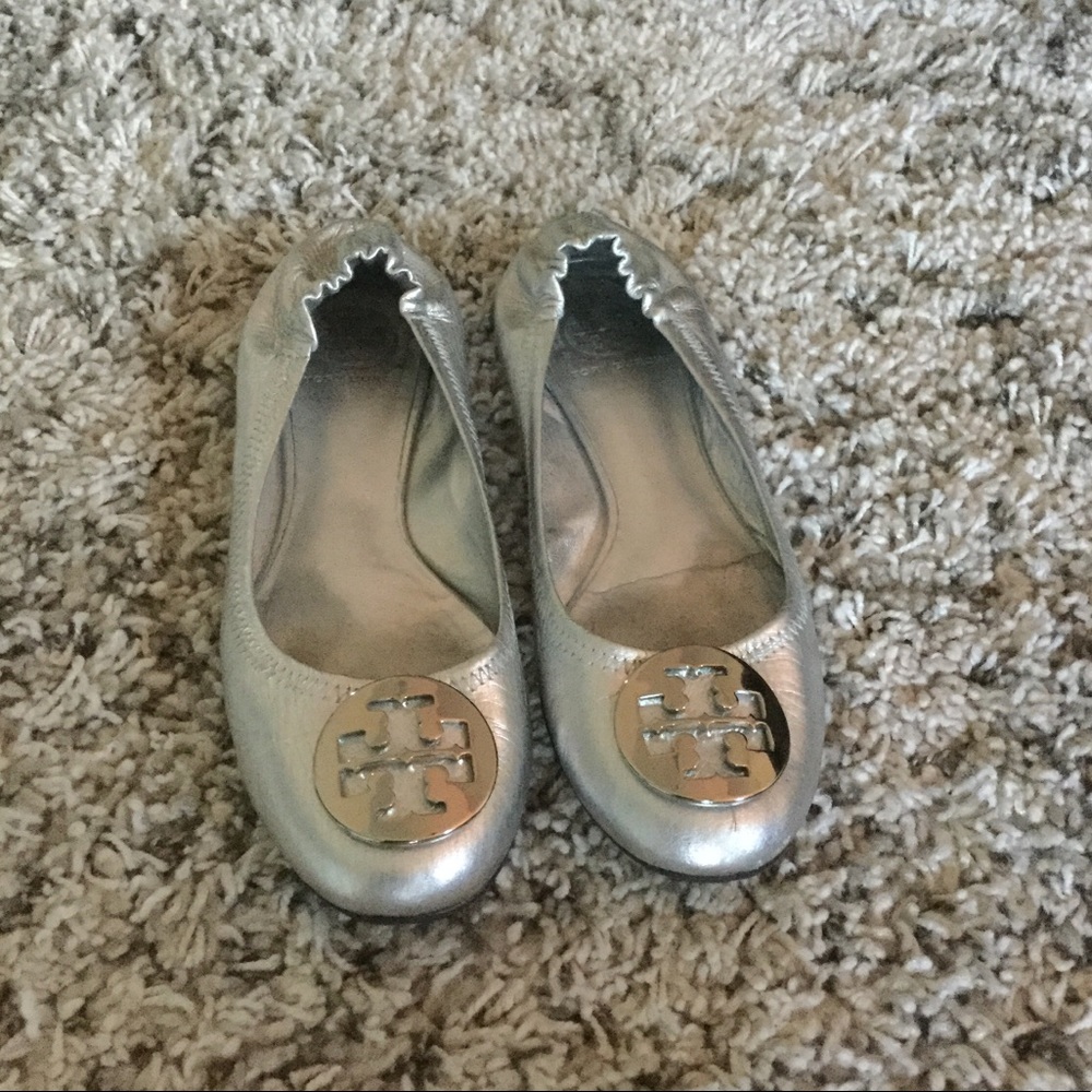 Distressed Silver Leather Reva